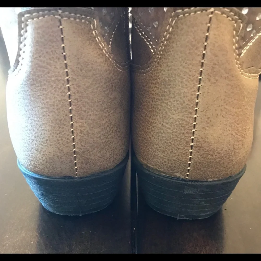 Kenzie Girl Embellished Western Style Boots